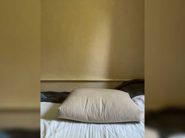 ALYA-01 live webcam show