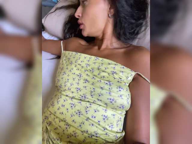 ALYA-01 live webcam show