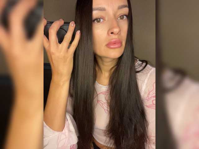ALYA-01 live cam on BongaCams
