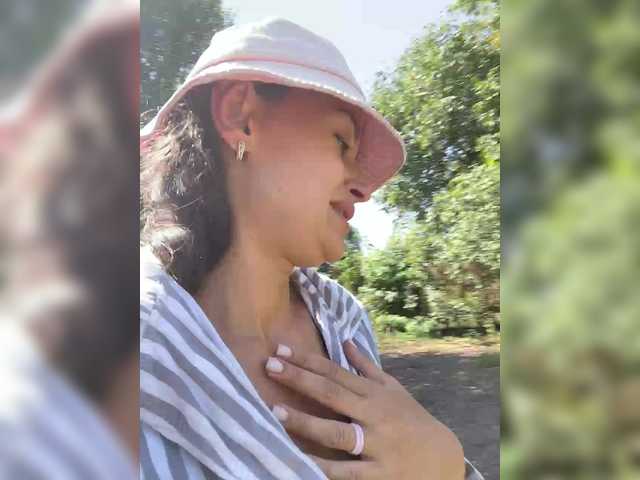 ALYA-01 live cam on BongaCams