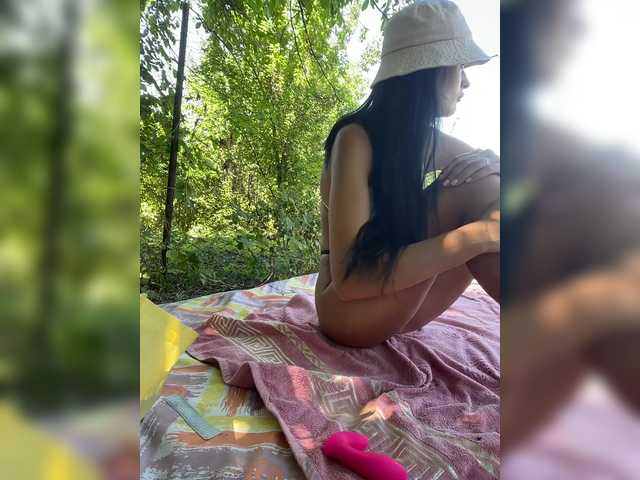 ALYA-01 live cam on BongaCams