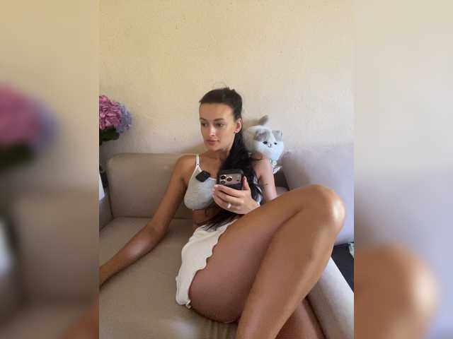 ALYA-01 live cam on BongaCams