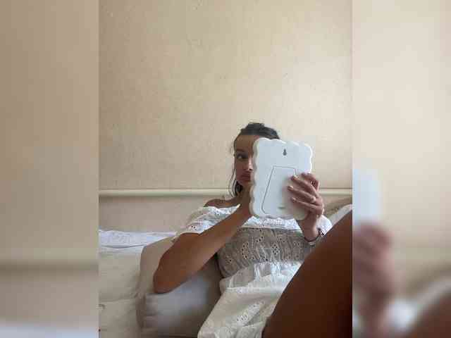ALYA-01 Sex Cam Show