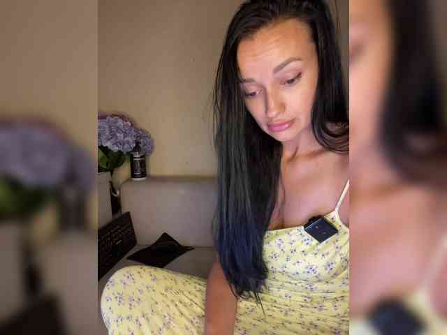 ALYA-01 Sex Cam Show