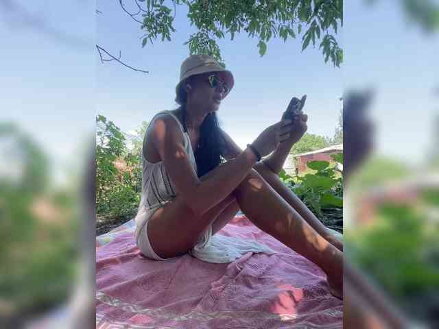 ALYA-01 Sex Cam Show