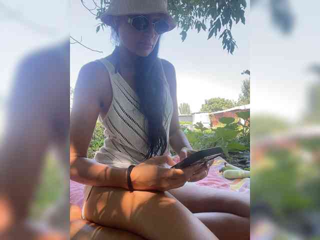ALYA-01 Sex Cam Show