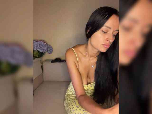 ALYA-01 Sex Cam Show