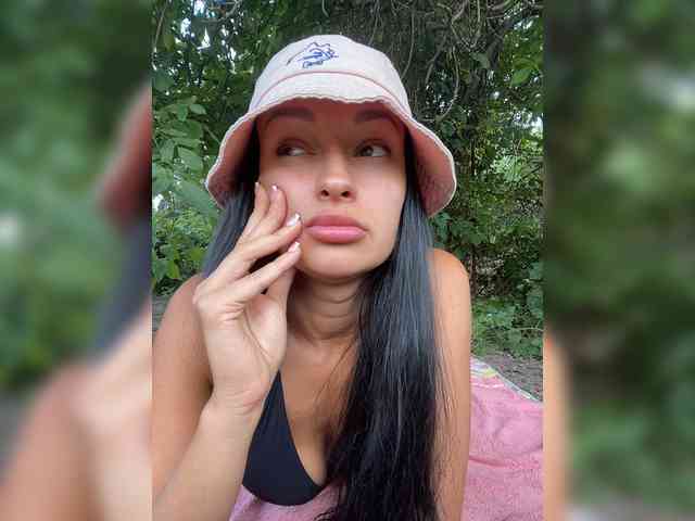 ALYA-01 Sex Cam Show