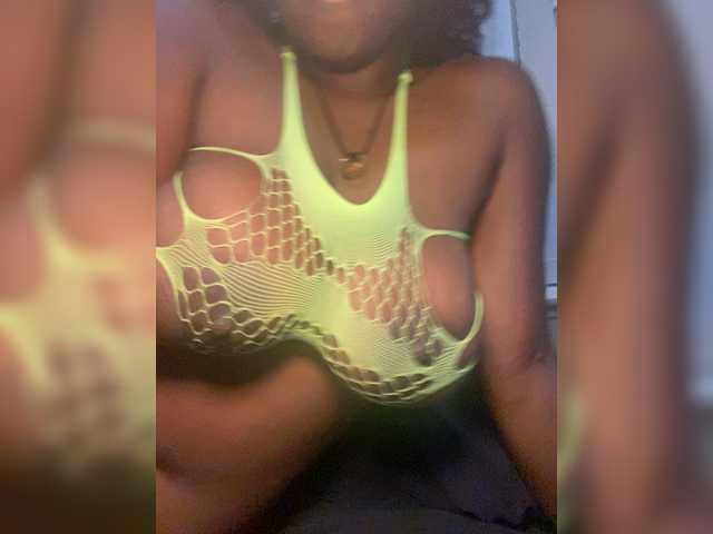 ximora212 live cam on BongaCams