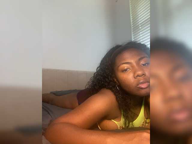 ximora212 live cam on BongaCams