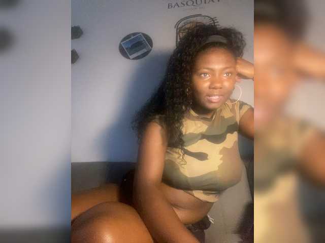 ximora212 Live Cam on BongaCams