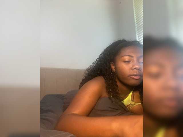 ximora212 live cam on BongaCams