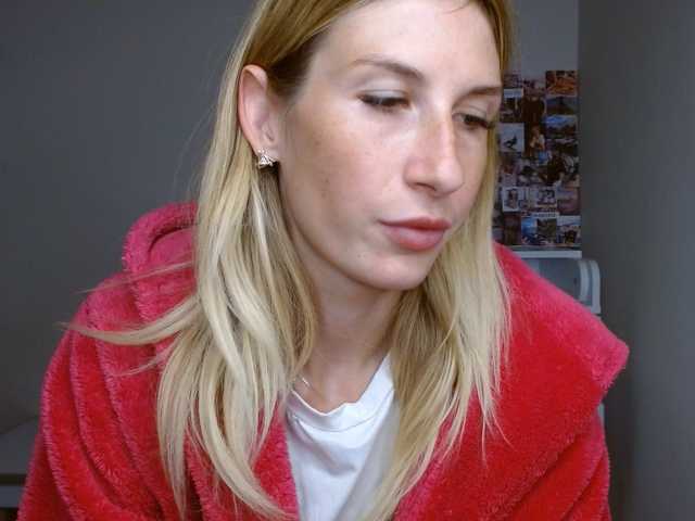 LunaVibe-V live cam on BongaCams