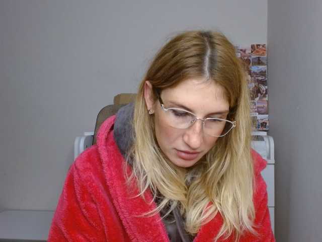 LunaVibe-V live cam on BongaCams