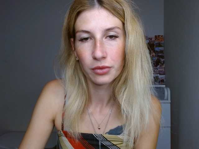 LunaVibe-V live cam on BongaCams