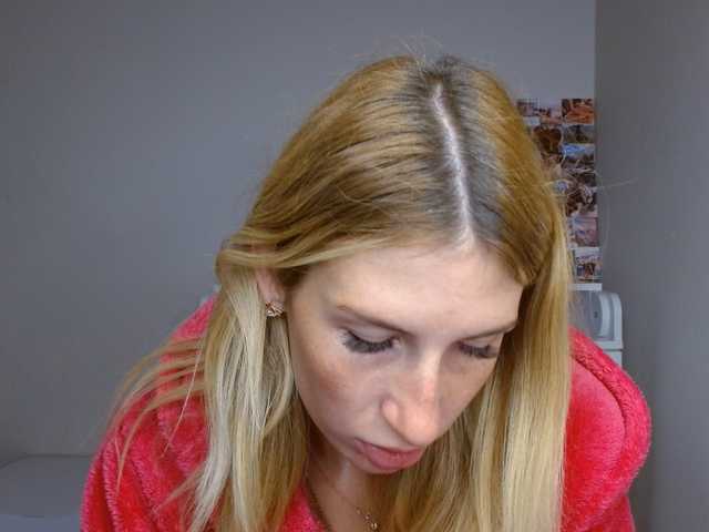 LunaVibe-V live cam on BongaCams