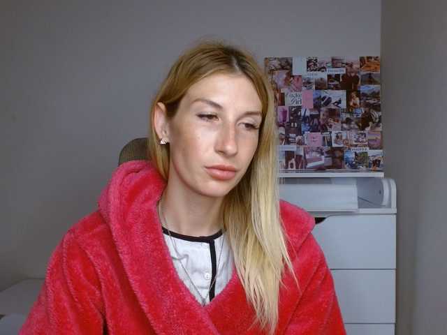 LunaVibe-V live cam on BongaCams