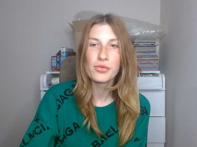 LunaVibe-V live cam on BongaCams