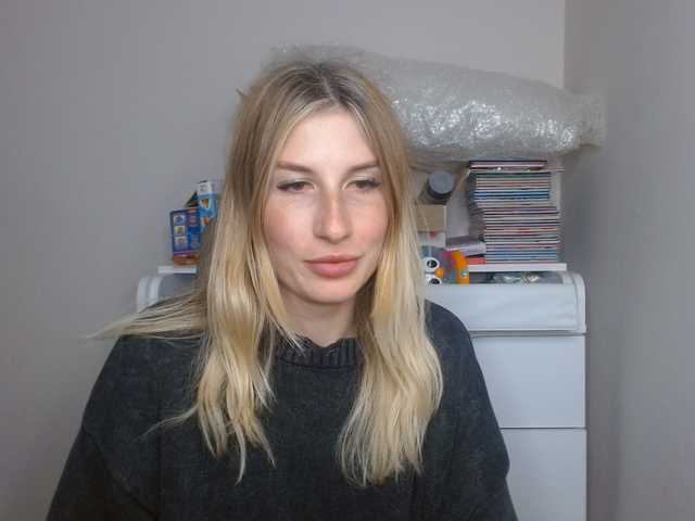 LunaVibe-V live cam on BongaCams