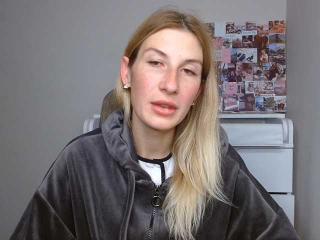 LunaVibe-V, en directo ahora en BongaCams