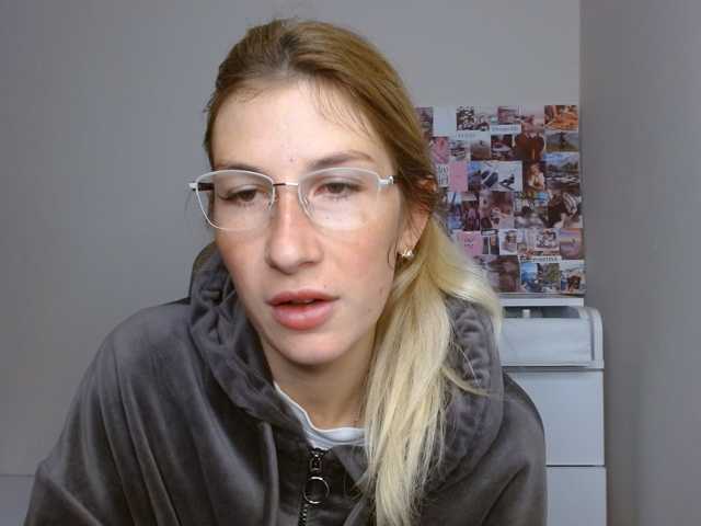 LunaVibe-V live cam on BongaCams
