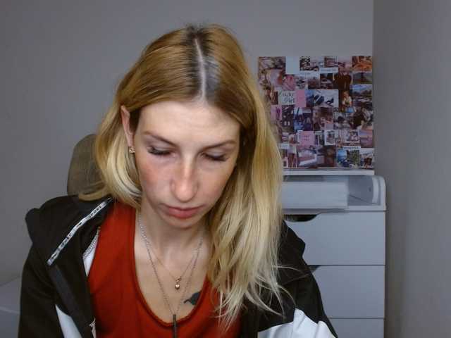 LunaVibe-V live cam on BongaCams