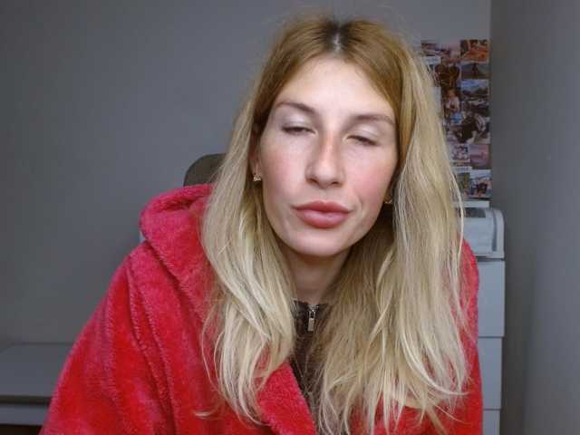 LunaVibe-V live cam on BongaCams