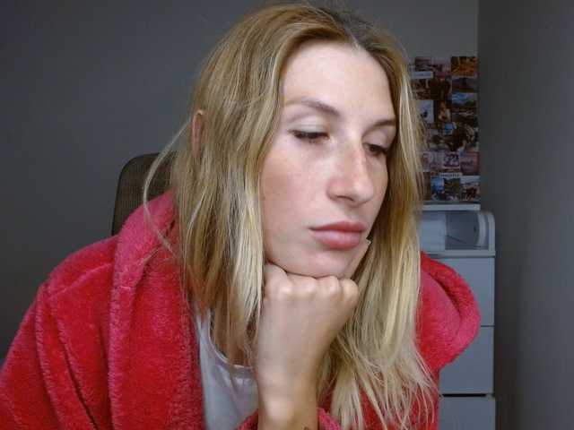 LunaVibe-V live cam on BongaCams