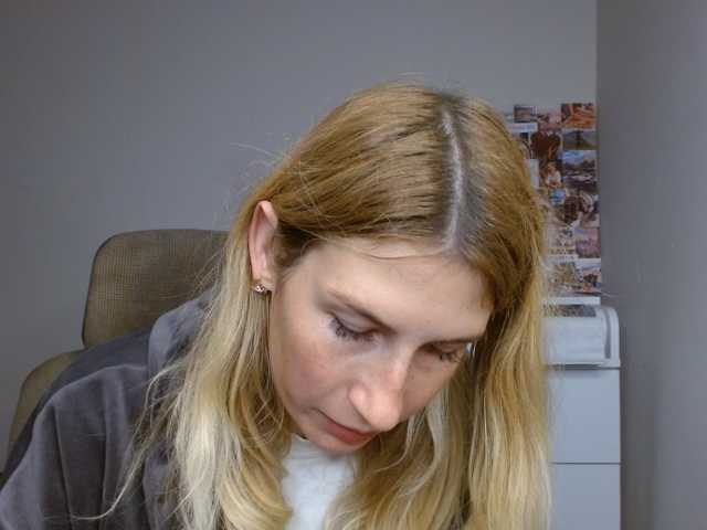 LunaVibe-V live cam on BongaCams