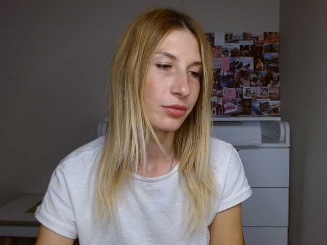 LunaVibe-V live cam on BongaCams