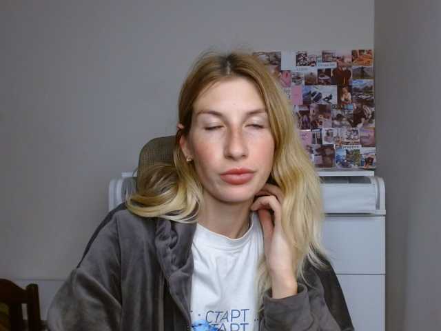 LunaVibe-V live cam on BongaCams