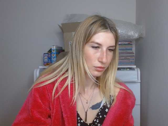 LunaVibe-V live cam on BongaCams