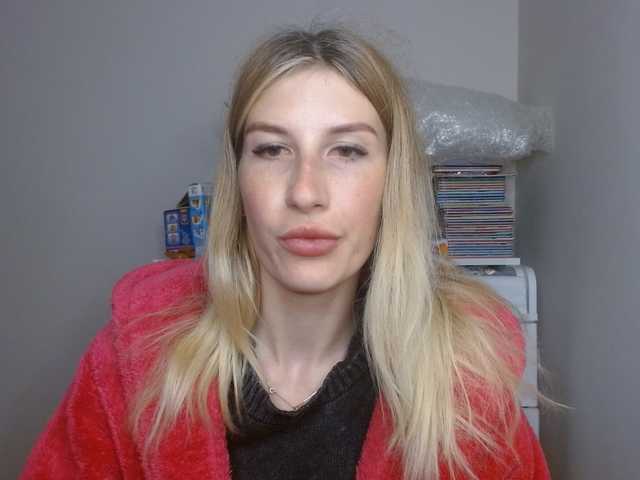 LunaVibe-V live cam on BongaCams