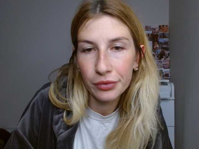 LunaVibe-V live cam on BongaCams