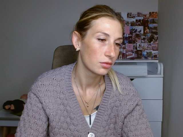 LunaVibe-V live cam on BongaCams