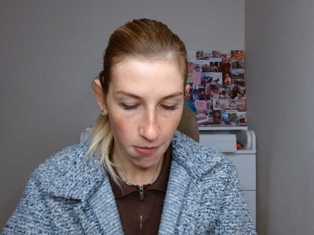LunaVibe-V live cam on BongaCams