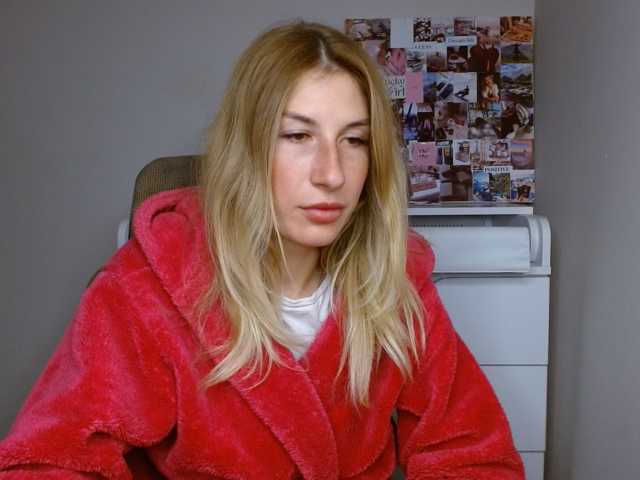 LunaVibe-V live cam on BongaCams
