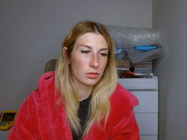 LunaVibe-V live cam on BongaCams