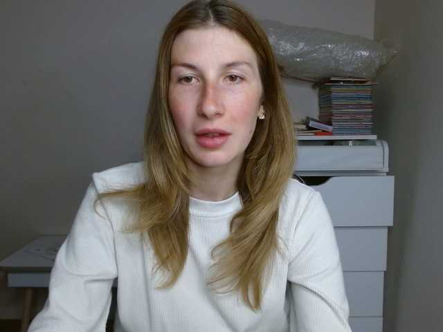 le modèle Rita_Atir est en webcam porno dans un show sur le site bongacams, il possède les tags suivants: White/Caucasian,Blonde,Shaved