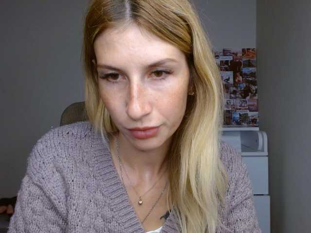 LunaVibe-V live cam on BongaCams