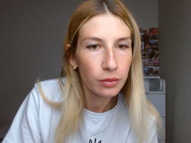 LunaVibe-V live cam on BongaCams