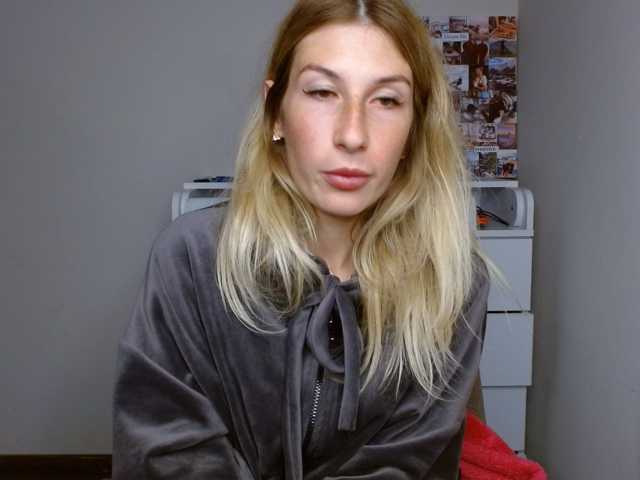 LunaVibe-V live cam on BongaCams
