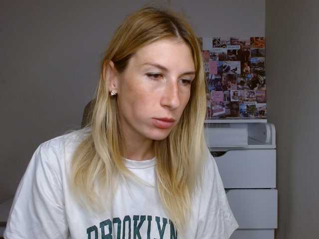 LunaVibe-V live cam on BongaCams