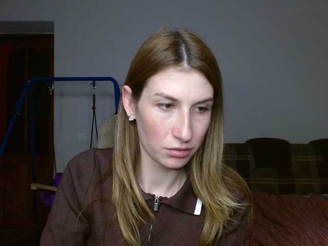 LunaVibe-V's BongaCams show and profile