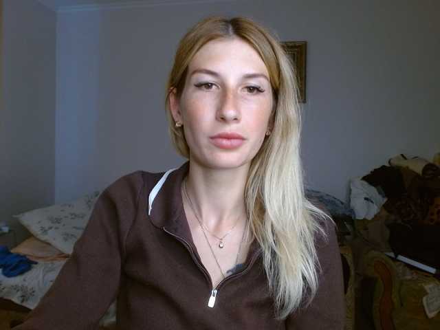 LunaVibe-V live cam on BongaCams