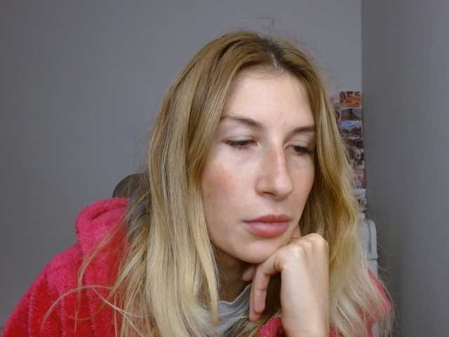 LunaVibe-V live cam on BongaCams