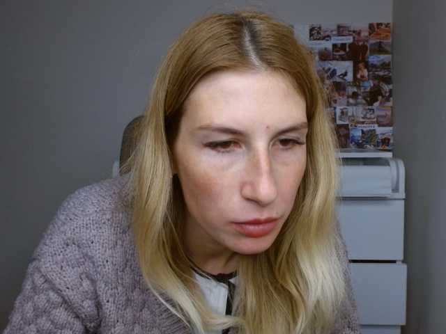 LunaVibe-V live cam on BongaCams