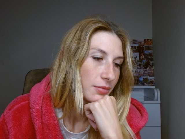 LunaVibe-V live cam on BongaCams