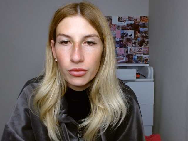 Rita_Atir live cam preview