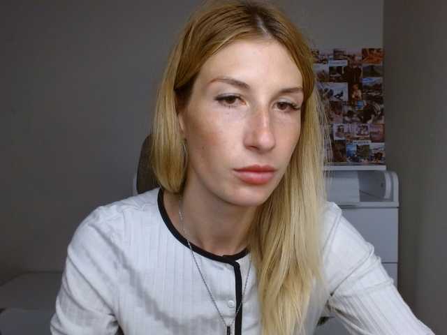LunaVibe-V live cam on BongaCams